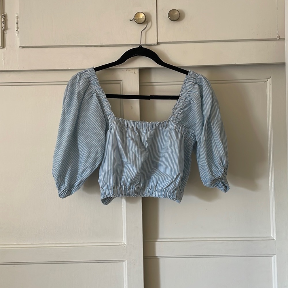 A piece apart crop top